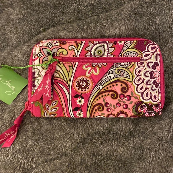Vera Bradley Handbags - Wallet Wristlet